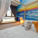 Country Garden Beach Suite By Nest Home At Danga Bay