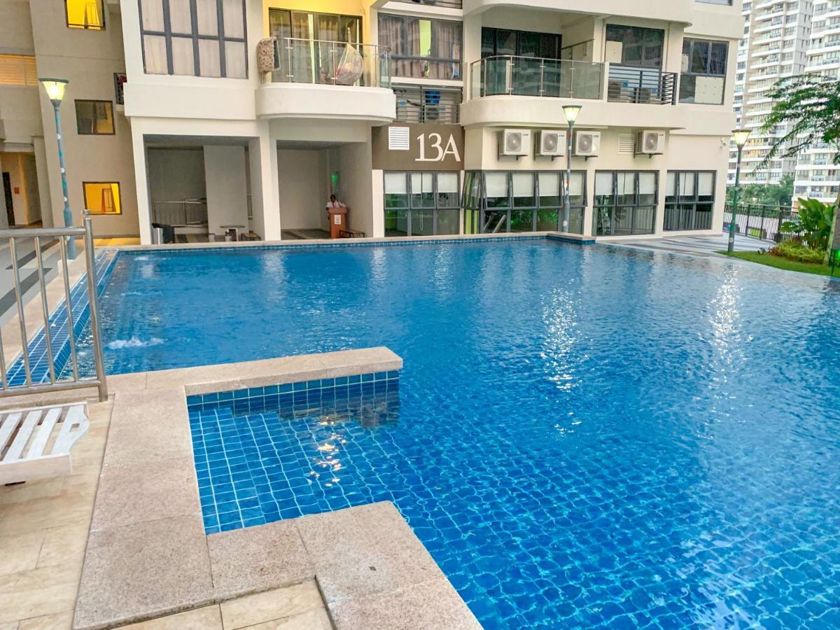 Apartment Country Garden Beach By Nest At Danga Bay